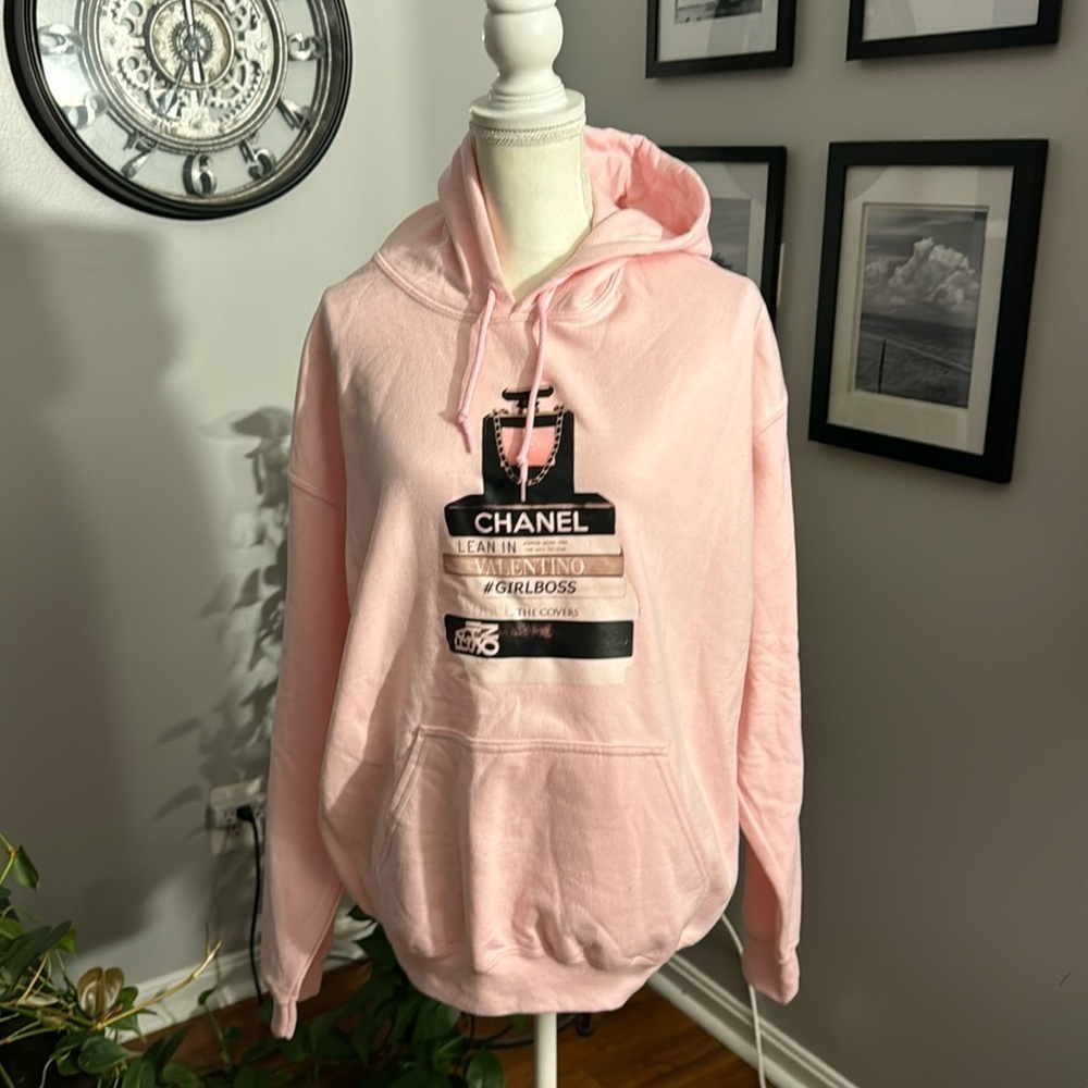 Graphic perfume  pink hoodie NEW sz L